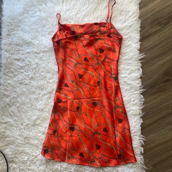 Silk dress - Picture 3 of 3